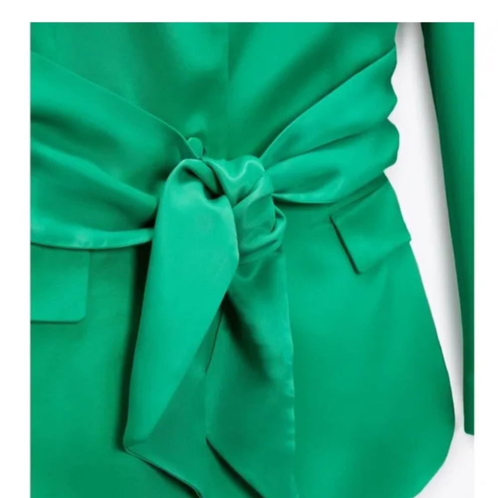 Zara green belted satin effect bkazer classic fit - Picture 2 of 9